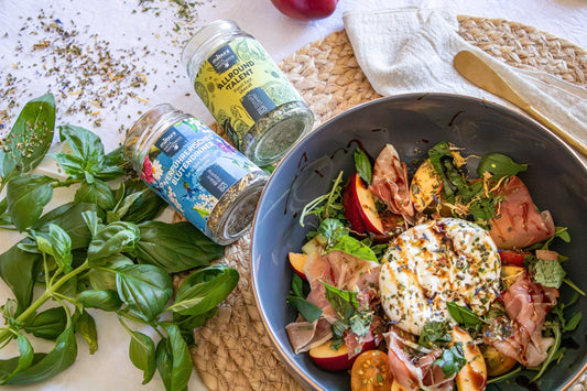 Wenn süß auf herzhaft trifft: Unser Sommer-Salat mit Burrata