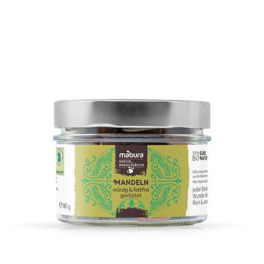Pikante Gewürzmandeln. Schonend ohne Fett geröstet und mit Tamari-Sauce veredelt. Fettfreie Röstung, kein Zuckerzusatz, extra große Mandelkerne, pikante Tamari-Sauce, nicht zu salzig. 